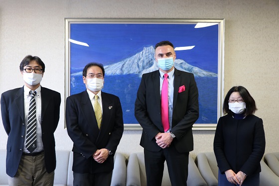 シニシャ・ベリャン駐日ボスニア・ヘルツェゴビナ大使が本学を表敬訪問しました 広島大学